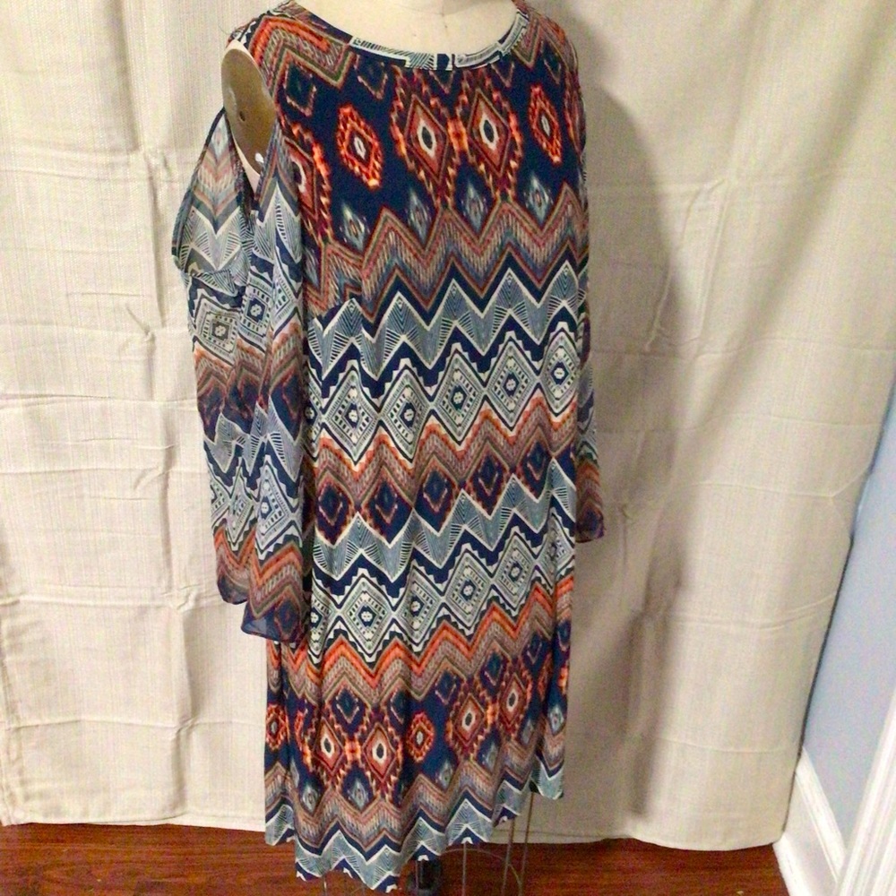 Plus size dress with open shoulders size 18W